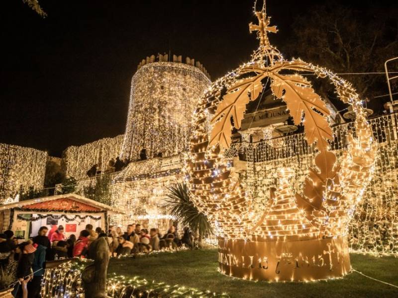 Niepowtarzalna świąteczna atmosfera w Zagrzebiu, Rijece, Poreču i Opatiji!